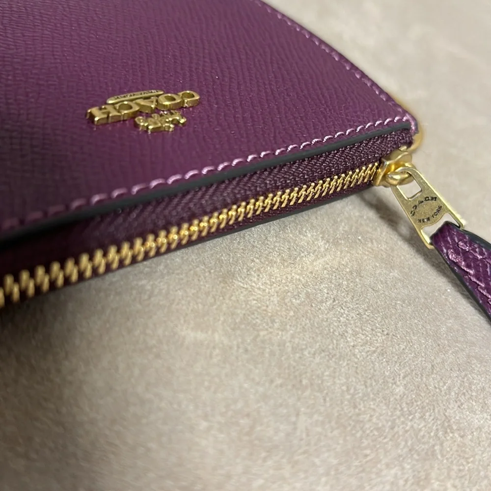 New Coach XGrain Mini ID SKNY Key & Card Holder only- Deep Berry - Picture 8 of 14